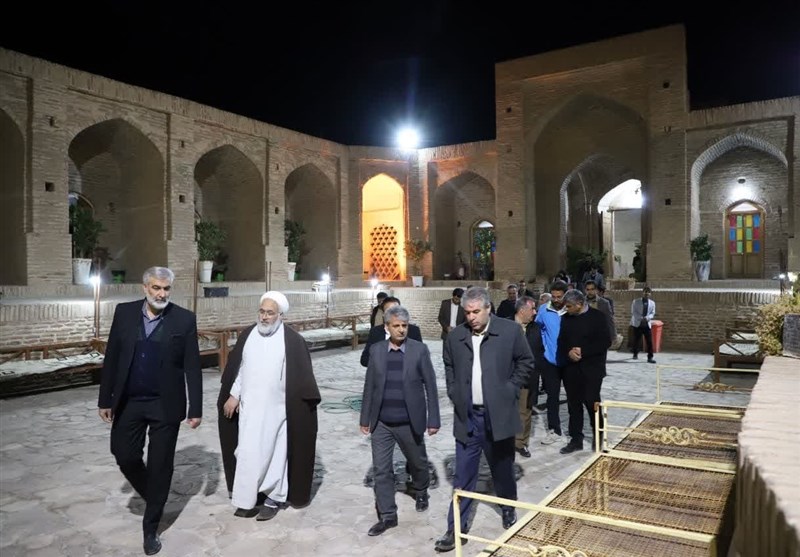 اقدام برای ثبت پرونده آسمان تاریک در کویر سه قلعه سرایان