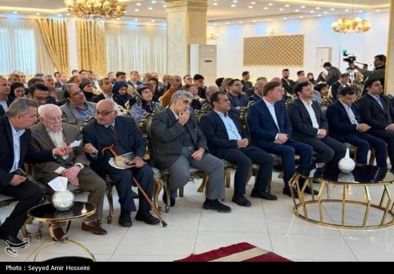 تجلیل از تلاشگران عرصه اقتصادی در روز بوشهر