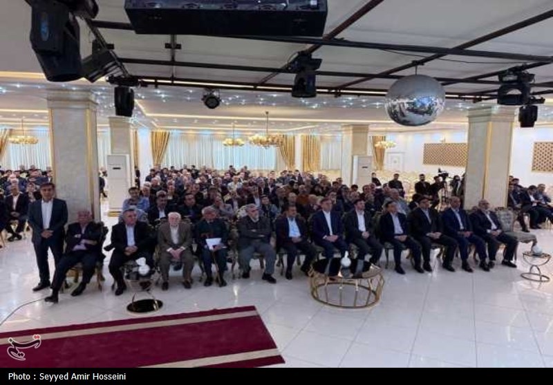 تجلیل از تلاشگران عرصه اقتصادی در روز بوشهر