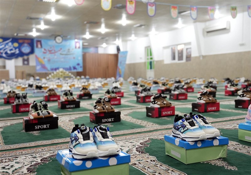 توزیع 1500 کفش بین دانش‌‌آموزان نیازمند بوشهری