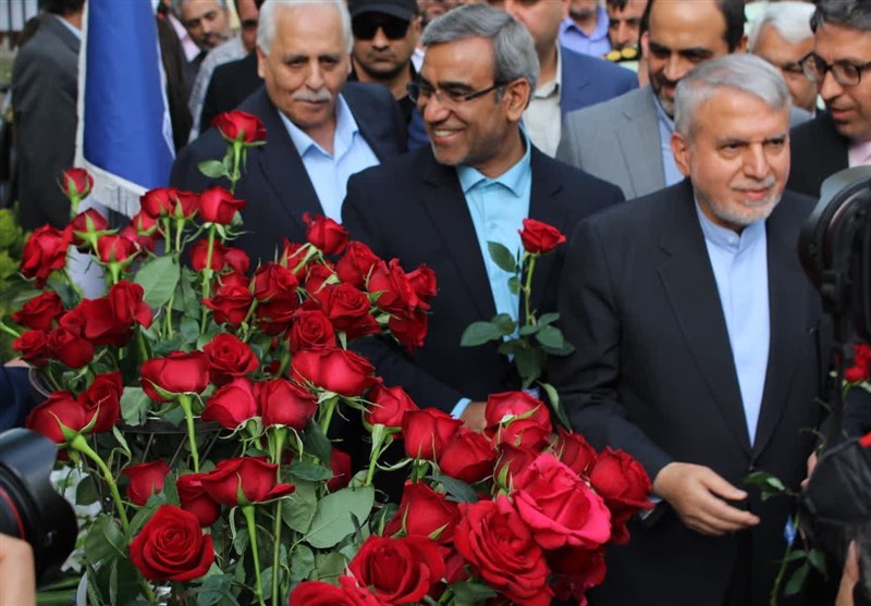 آرامگاه عطار نیشابوری گلباران شد+تصاویر