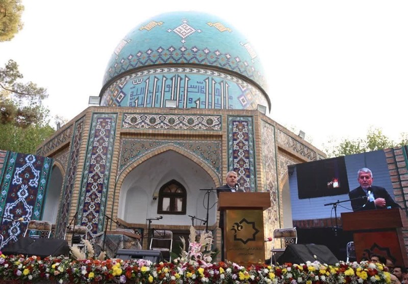 آرامگاه عطار نیشابوری گلباران شد+تصاویر