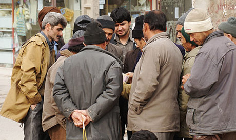 جذب و به‌کارگیری اتباع غیرمجاز در رستوران‌ها و داروخانه‌ها ممنوع!