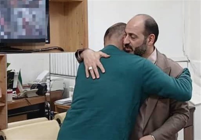 دانش‌آموزان گیلانی با تولید کیک و شیرینی زندانی آزاد کردند