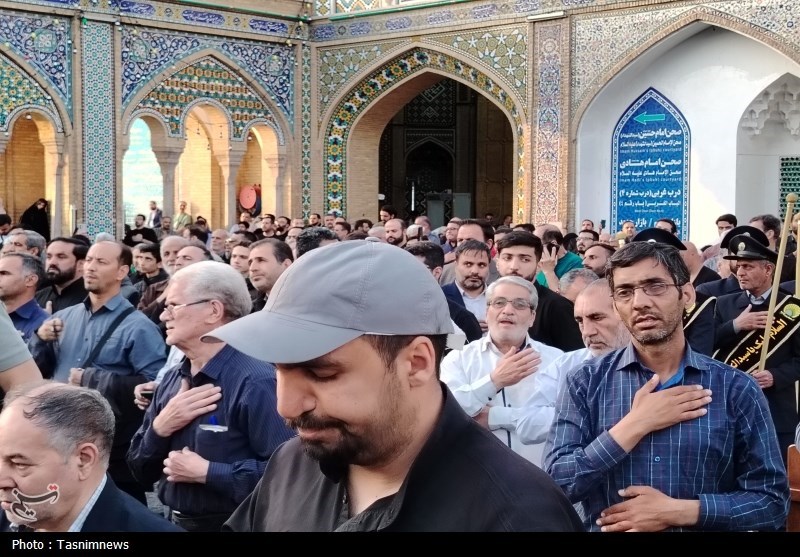 پرچم گنبد حضرت عبدالعظیم حسنی (ع) تعویض شد + تصویر