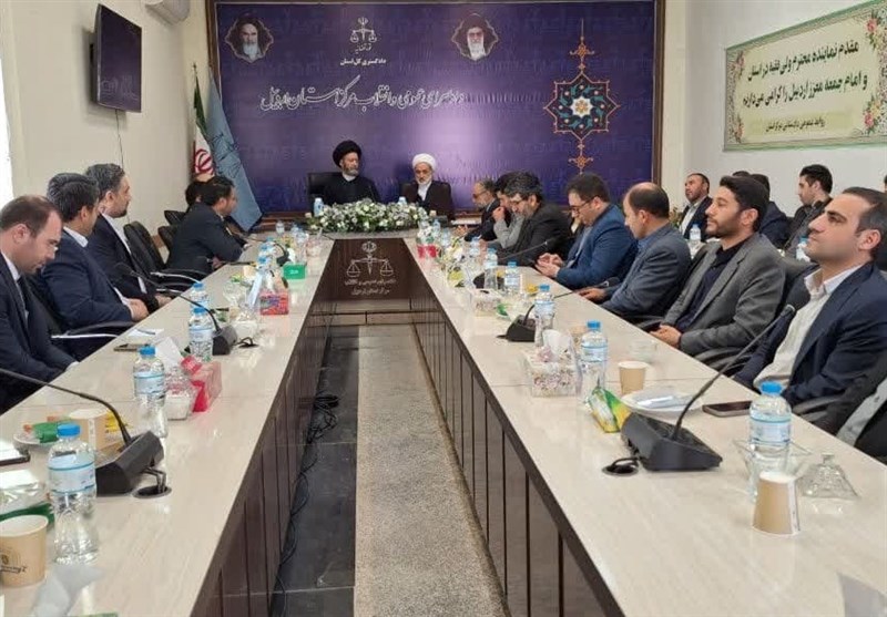 گزارش تصویری حضور امام جمعه اردبیل در دادسرای اردبیل