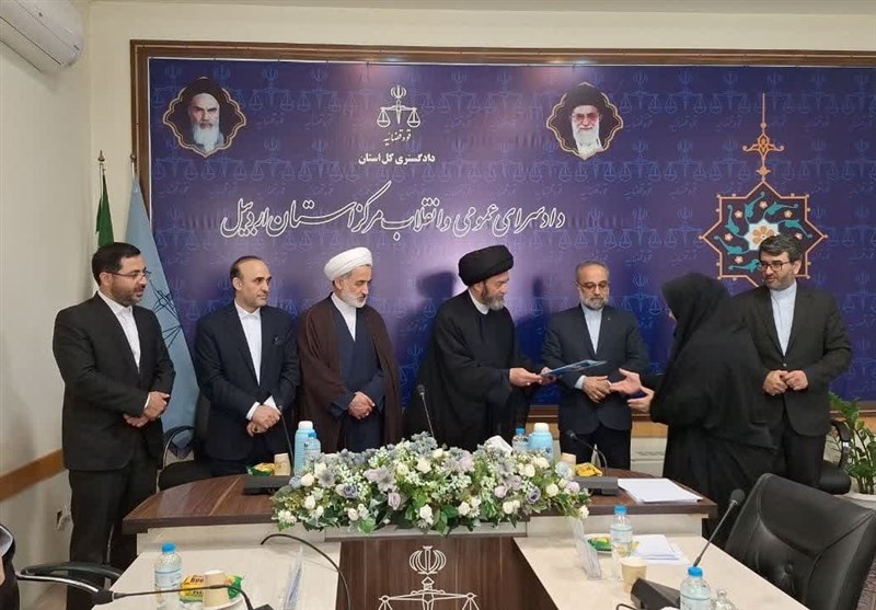 گزارش تصویری حضور امام جمعه اردبیل در دادسرای اردبیل