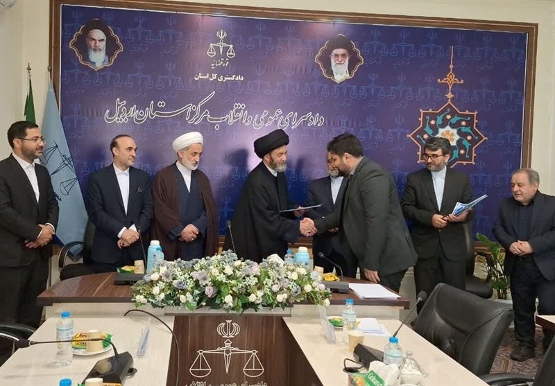 گزارش تصویری حضور امام جمعه اردبیل در دادسرای اردبیل