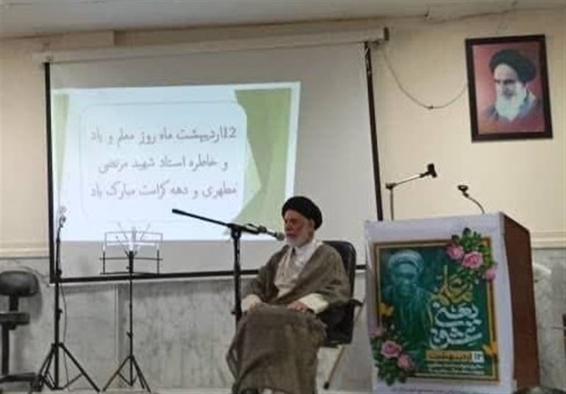 105 معلم و دانش‌آموز برتر در جنوب بوشهر تجلیل شدند