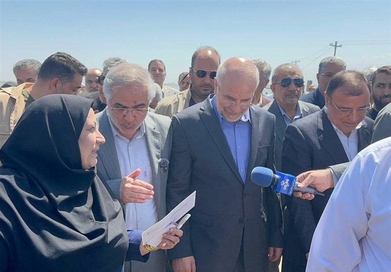 بازدید رئیس مجلس از جزیره آشوراده+تصاویر