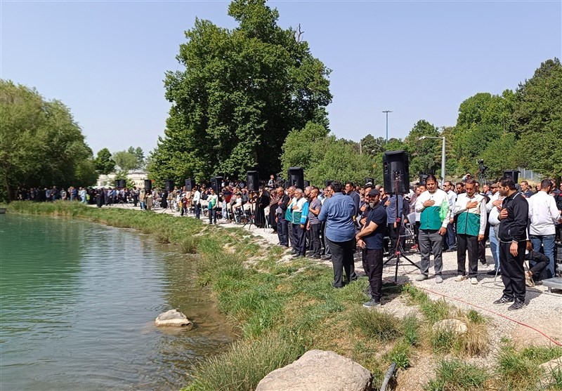 برگزاری همایش پیاده‌روی خانوادگی در کرمانشاه+ تصویر