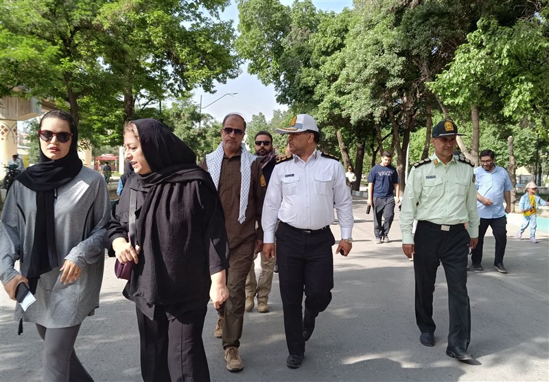 برگزاری همایش پیاده‌روی خانوادگی در کرمانشاه+ تصویر