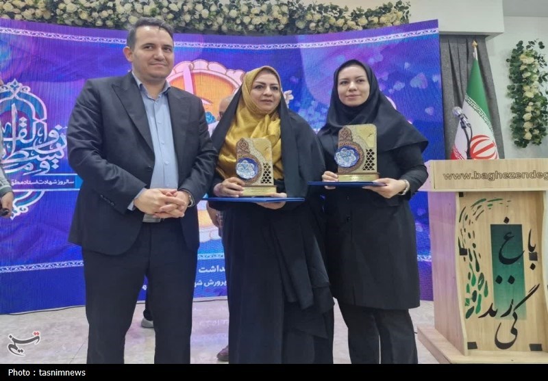 تجلیل از 24 معلم نمونه در اسلامشهر