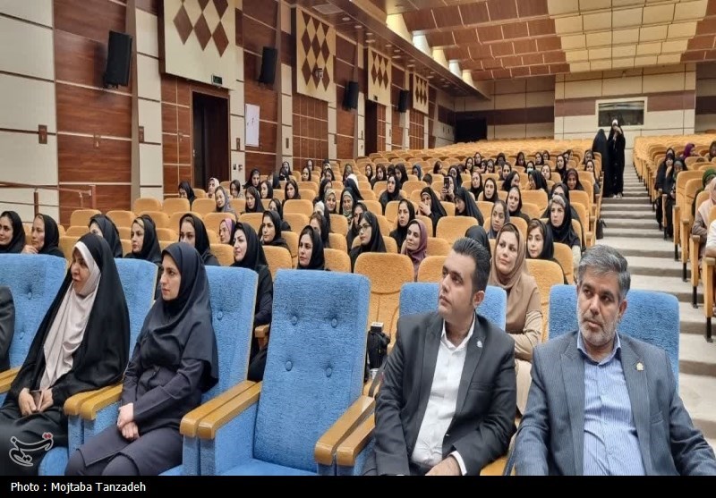 تجلیل از استادان دانشگاه مهارت استان بوشهر+عکس