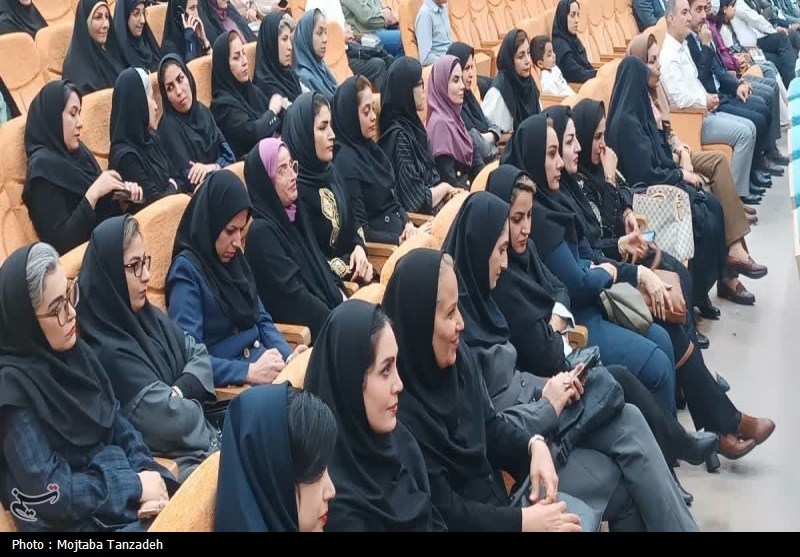 تجلیل از استادان دانشگاه مهارت استان بوشهر+عکس