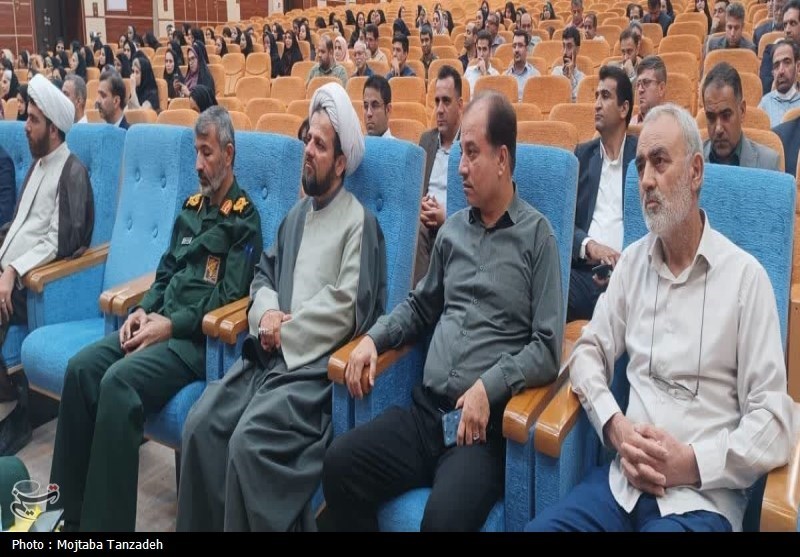 تجلیل از استادان دانشگاه مهارت استان بوشهر+عکس