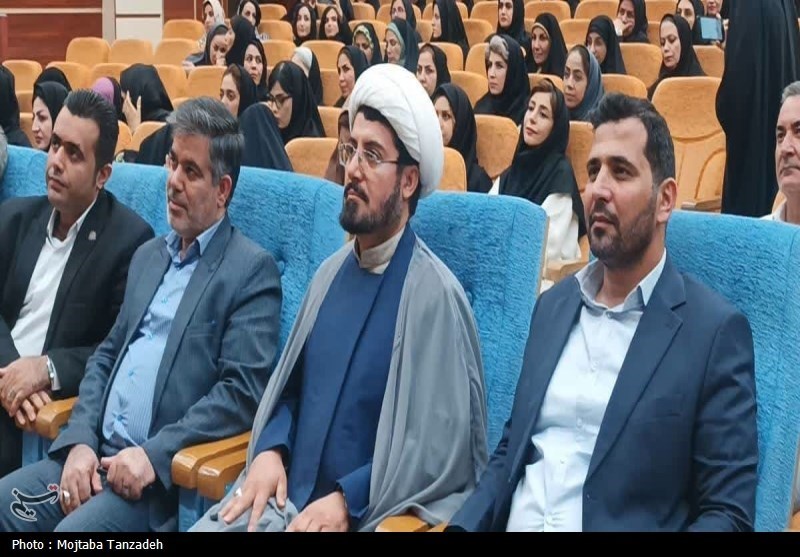 تجلیل از استادان دانشگاه مهارت استان بوشهر+عکس