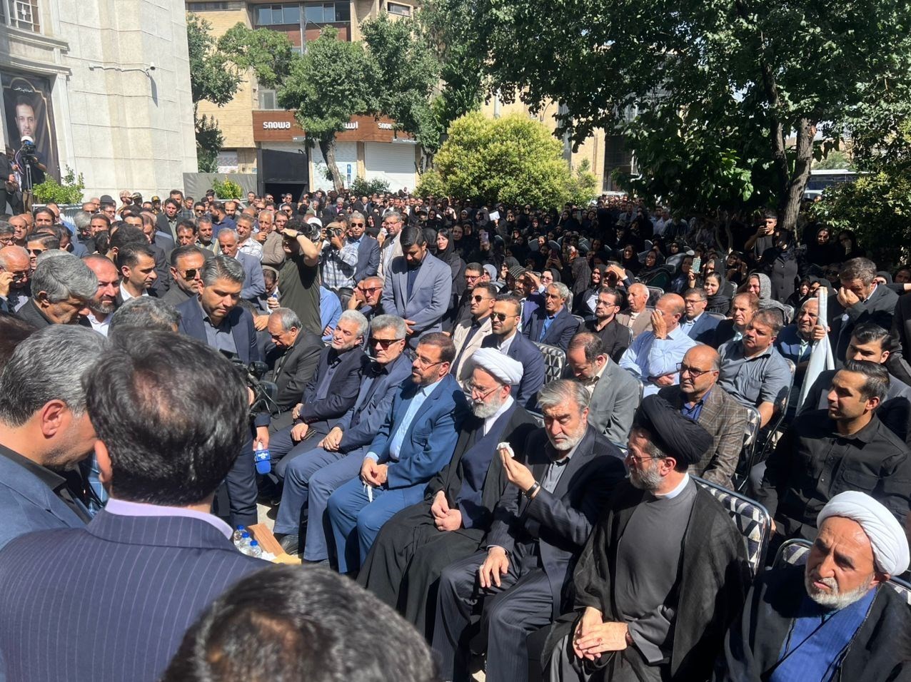 تشییع پیکر قاضی باقری در شیراز