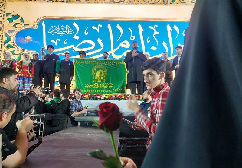 رشت در شب میلاد امام رضا(ع)، سراسر نور و شعف شد+تصویر