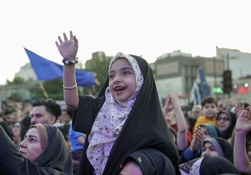 شهر در آغوش نور؛ جشن 