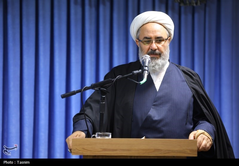 عقیدتی - سیاسی نقش مهمی در تقویت فرماندهی نظامی دارد