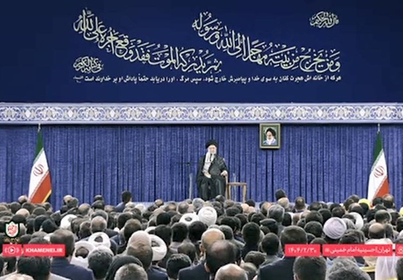 رهبر انقلاب , کرسی تلاوت , امام خامنه‌ای , 