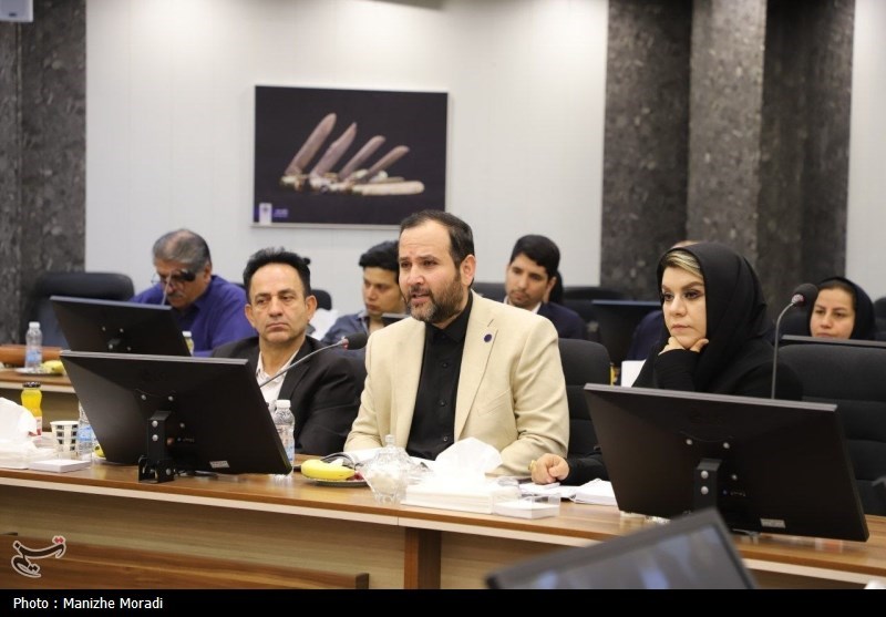 نشست جمعی تولیدکنندگان و صنعت‌گران با بازرس‌کل استان زنجان