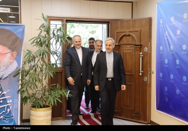 نشست فعالان اقتصادی خراسان شمالی با سفیر ایران در ترکمنستان