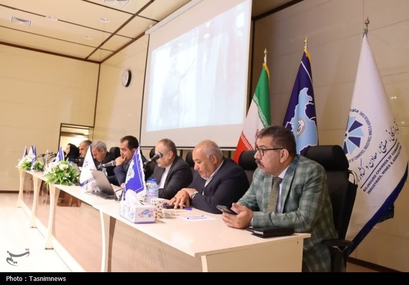 نشست فعالان اقتصادی خراسان شمالی با سفیر ایران در ترکمنستان