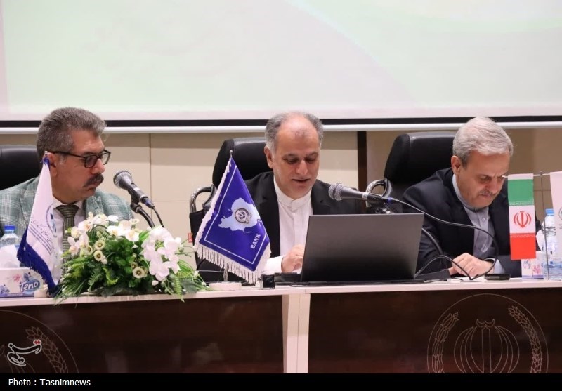 نشست فعالان اقتصادی خراسان شمالی با سفیر ایران در ترکمنستان