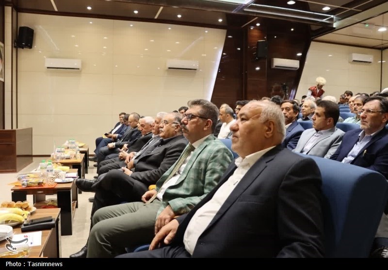 نشست فعالان اقتصادی خراسان شمالی با سفیر ایران در ترکمنستان