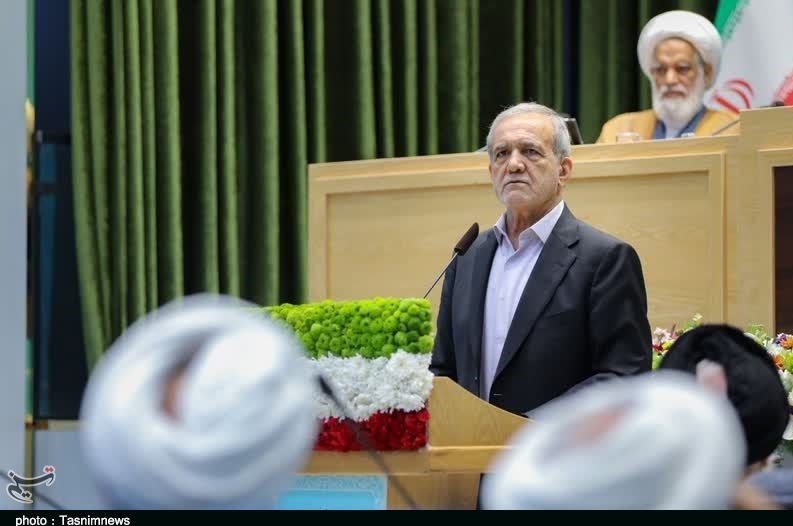 گزارش تسنیم از روز نخست اجلاسیه مجلس خبرگان رهبری در قم+عکس