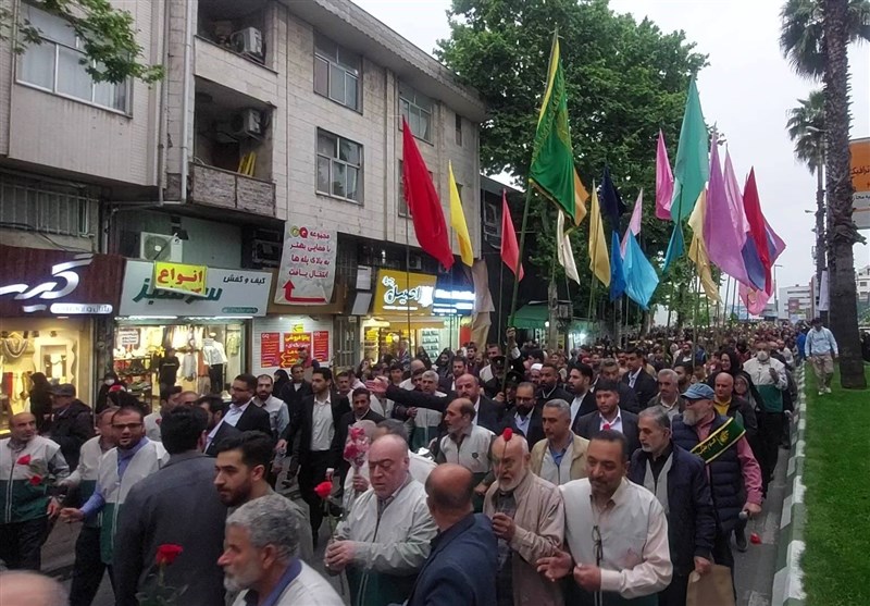 گیلانی‌های عاشق به استقبال خدام حرم مطهر رضوی رفتند+تصاویر