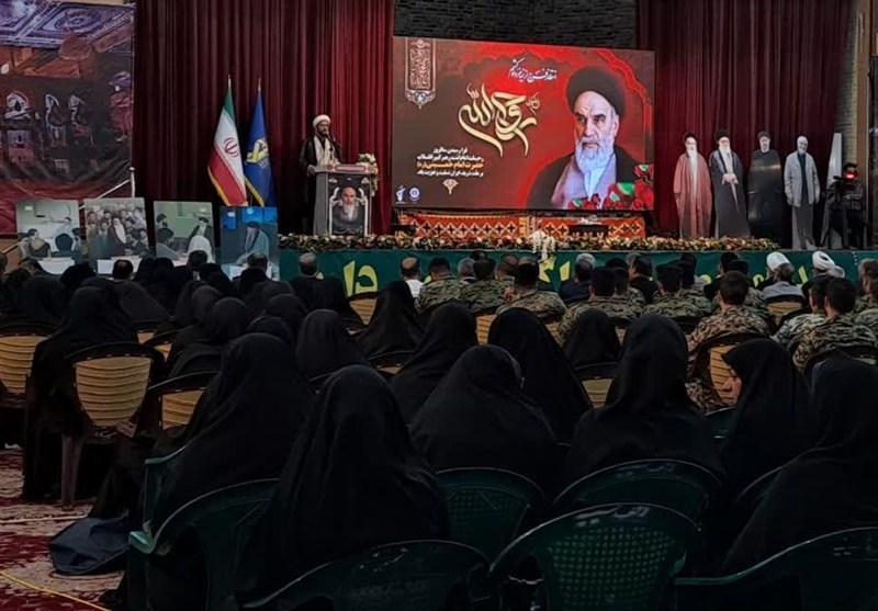 برگزاری مراسم سالگرد امام خمینی (ره) در بوشهر+ عکس
