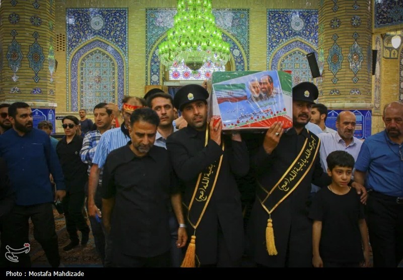 تدفین معنادار تعدادی از شهدای نبرد با اسرائیل در مسجد جمکران