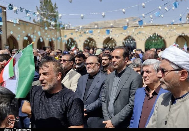 تشییع باشکوه شهید رضا بسطامی در بیجار/ مدافع وطن به خاک سپرده شد+تصویر