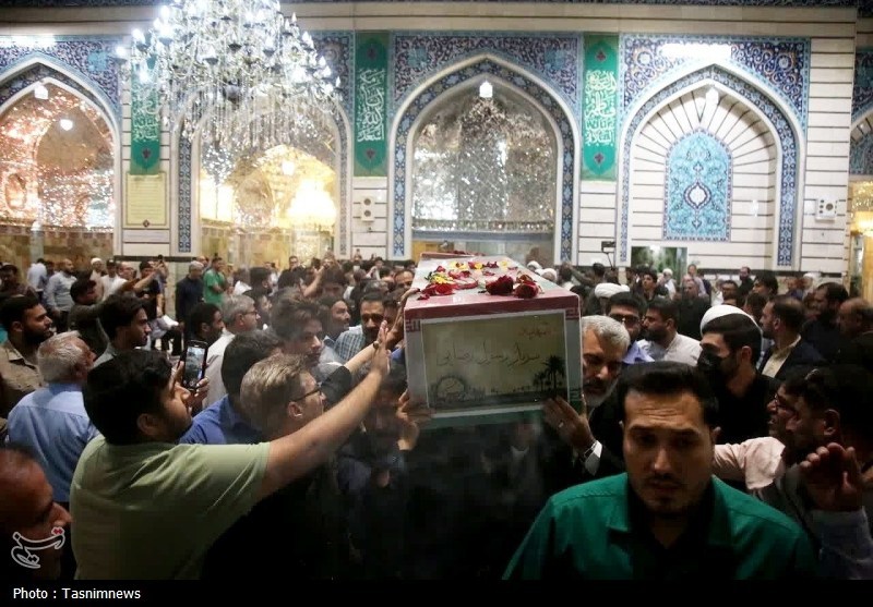 تشییع باشکوه پیکرهای مطهر 8 شهید حمله اسرائیل در قم+ تصاویر