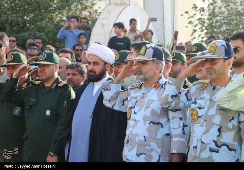 تشییع شهید مرزبان محمد زارعی در شهر کلمه دشتستان+عکس