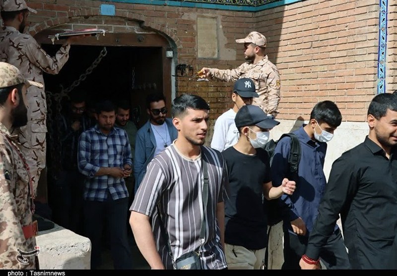 حضور 3 هزار کردستانی در مرقد مطهر امام(ره)