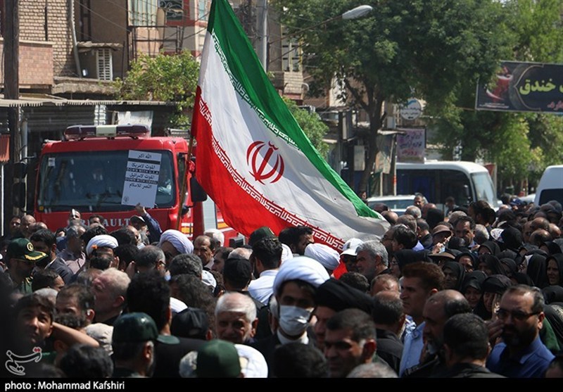 حماسه بدرقه‌ رشید ایران/ دزفول گام‌های آخر سردارش را بوسید+فیلم و تصاویر
