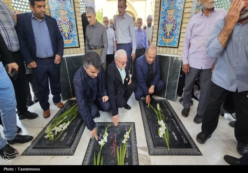 راهپیمایی پرشور سالگرد قیام 15 خرداد در ورامین برگزار شد