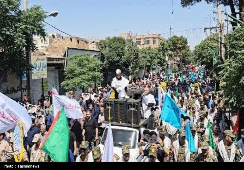 راهپیمایی پرشور سالگرد قیام 15 خرداد در ورامین برگزار شد