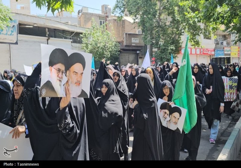 راهپیمایی پرشور سالگرد قیام 15 خرداد در ورامین برگزار شد