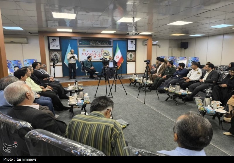 شعر روایتگر قیام 15 خرداد شد|محفل «دیار 15 خرداد» در پیشوا