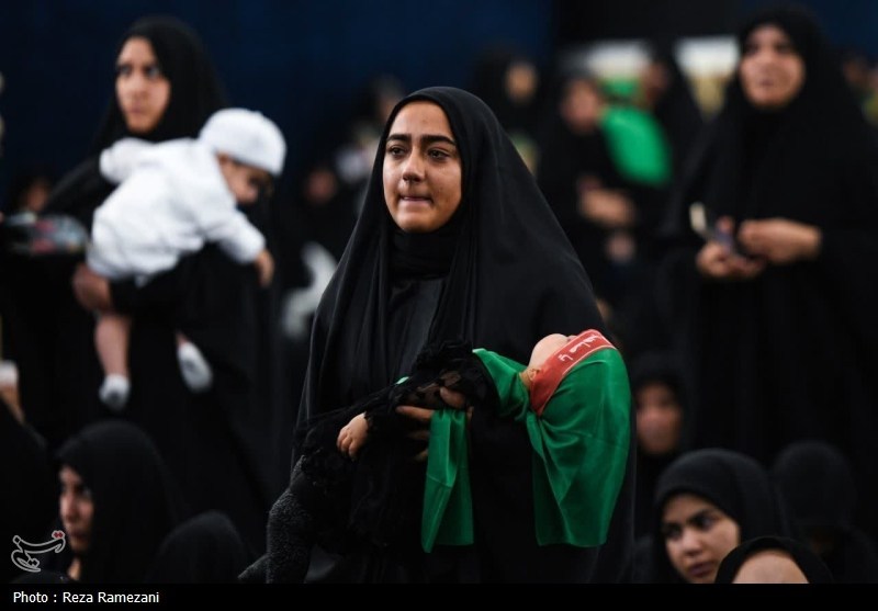 عهد شیرخوارگان با امام مهدی(عج) در مسجد جمکران+ تصاویر