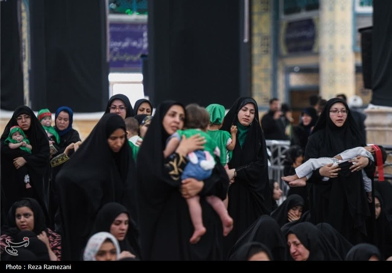عهد شیرخوارگان با امام مهدی(عج) در مسجد جمکران+ تصاویر