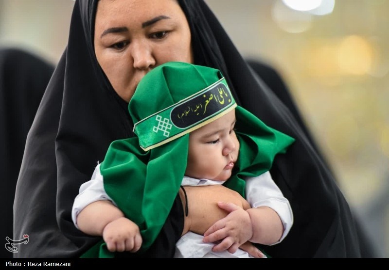 عهد شیرخوارگان با امام مهدی(عج) در مسجد جمکران+ تصاویر