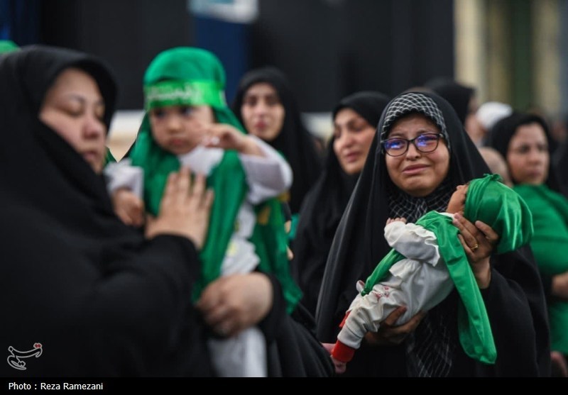 عهد شیرخوارگان با امام مهدی(عج) در مسجد جمکران+ تصاویر