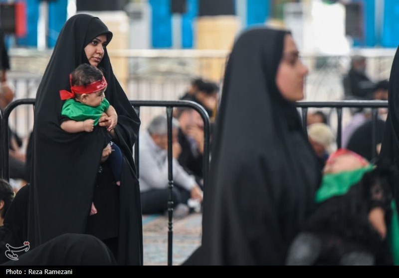 عهد شیرخوارگان با امام مهدی(عج) در مسجد جمکران+ تصاویر