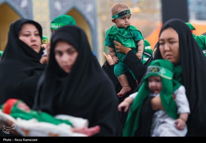 عهد شیرخوارگان با امام مهدی(عج) در مسجد جمکران+ تصاویر